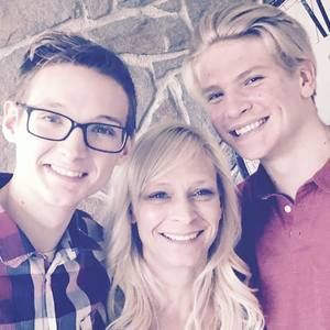 Meet your Posher, Shellie